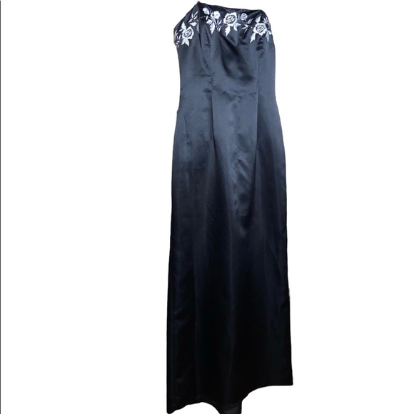 Faviana Dresses & Skirts - Faviana 7/8 black satin strapless full length dress, embroidery, beading & train